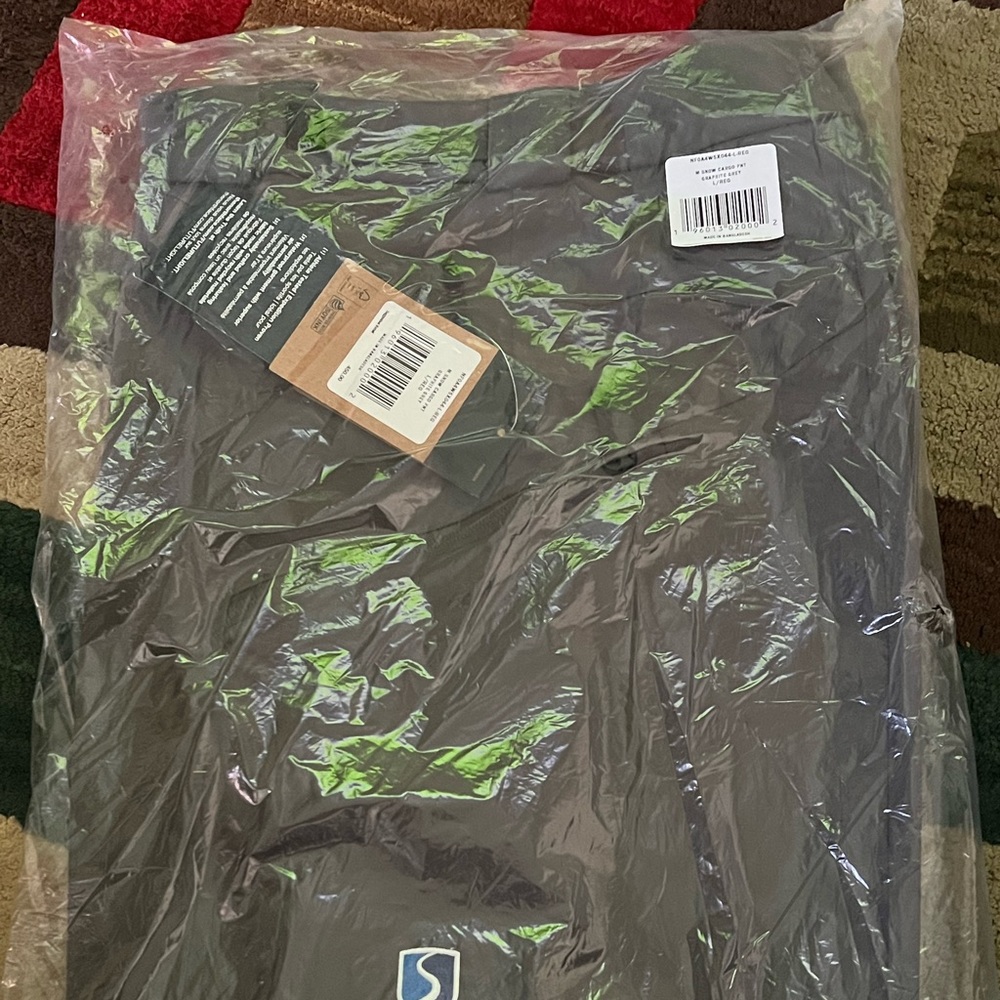 M snow cArgo pnt graphite grey